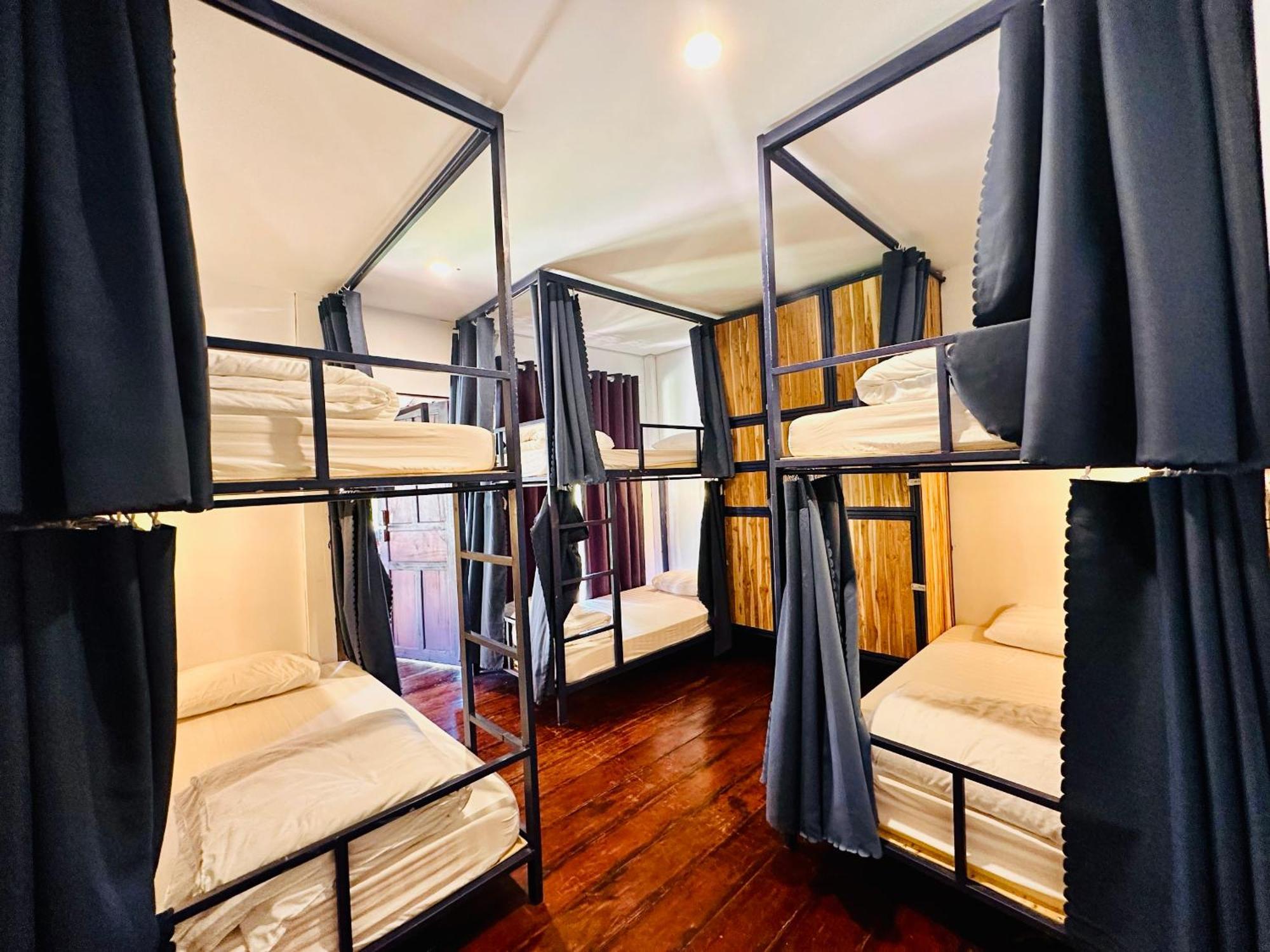 The Jam Hostel Luang Prabang Exterior photo